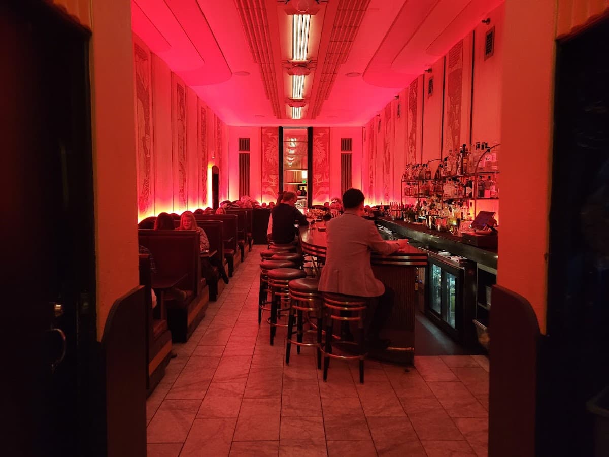 The Best Downtown Denver Bars (LoDo and Beyond, 2026)